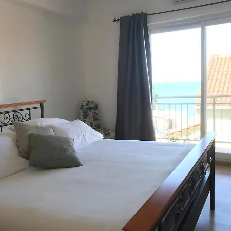 Pink Guest house Podstrana