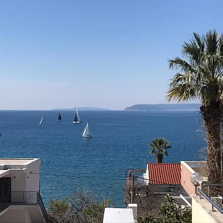 Pink Πανσιόν Ποντστράνα