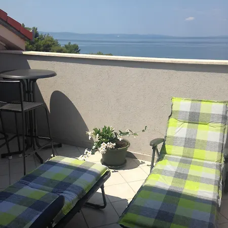 Pink Guest house Podstrana