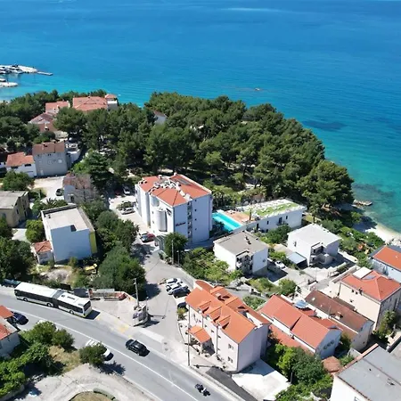 Πανσιόν Pink