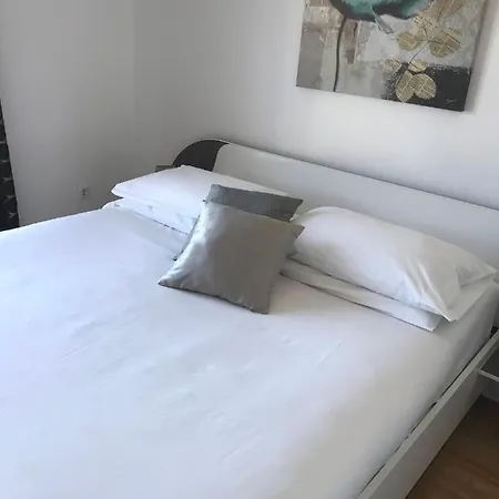 Guest house Pink