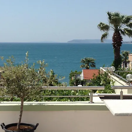 Gostinjska kuća Pink 3*
