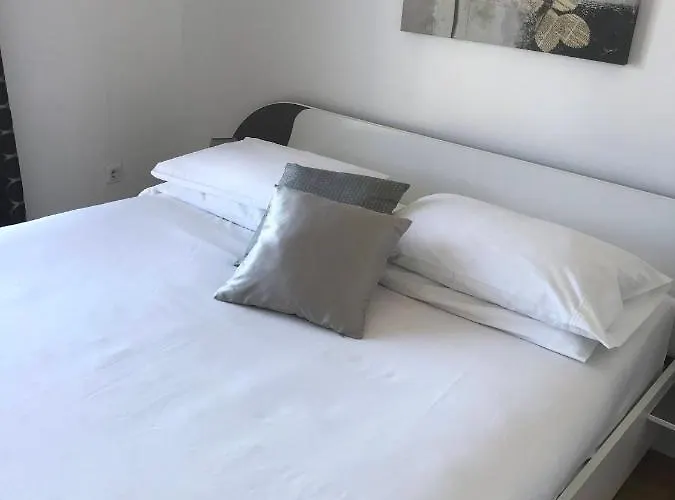 בית הארחה Pink